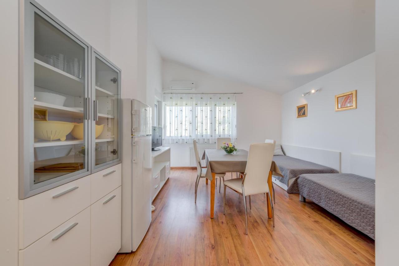 Pikolo Apartments Omis Tice Εξωτερικό φωτογραφία